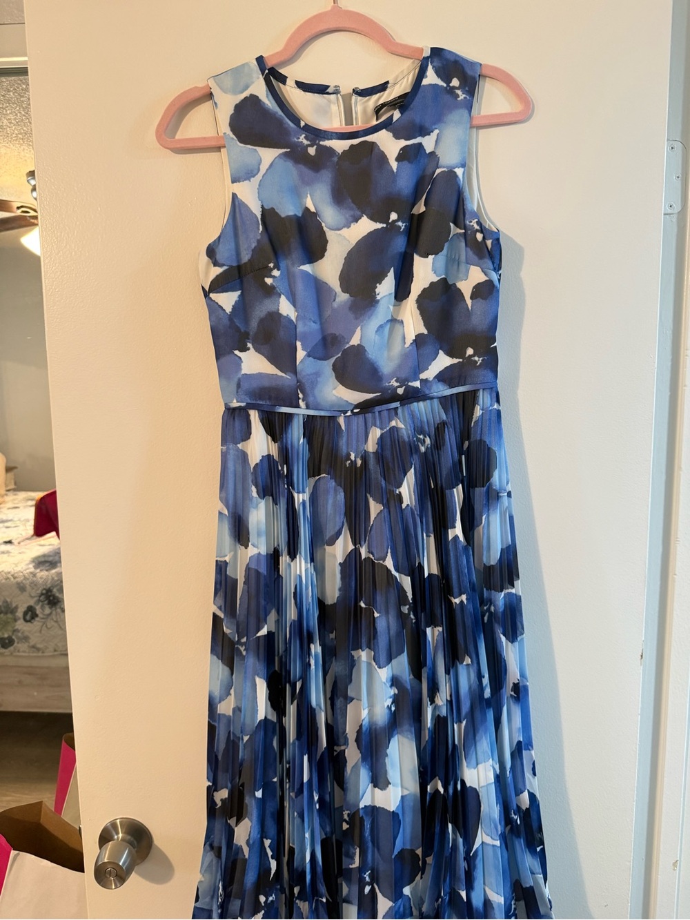 Maggy London Blue and White Pleated Floral Maxi Dress - Picture 2 of 3